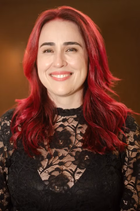 Flávia Leite